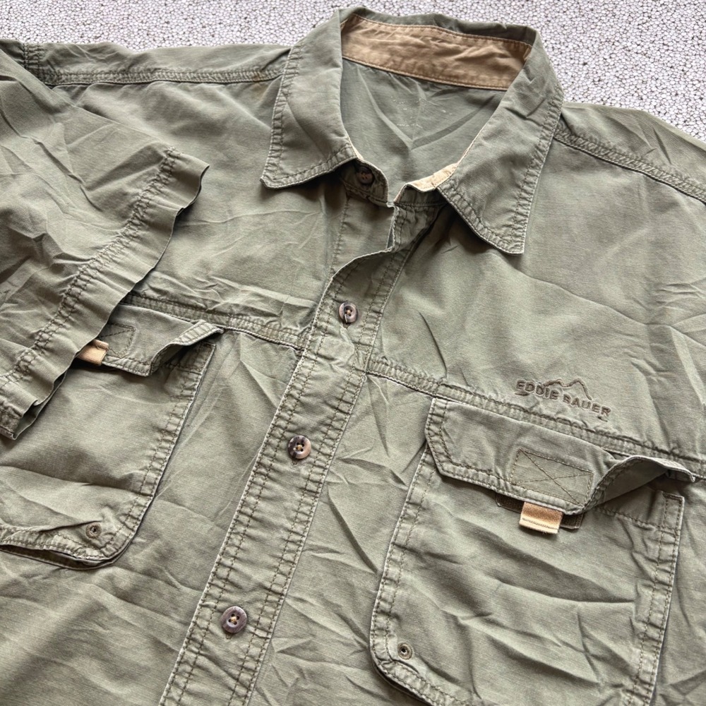 Eddie Bauer Button Down Shirt Mens XL Green Short Sleeve Utility Gorpcore